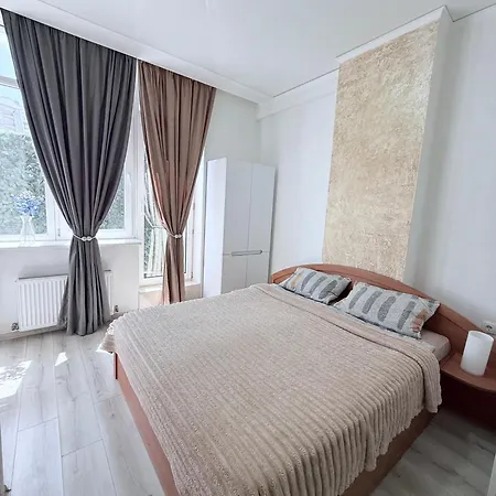 71и3 Apartment